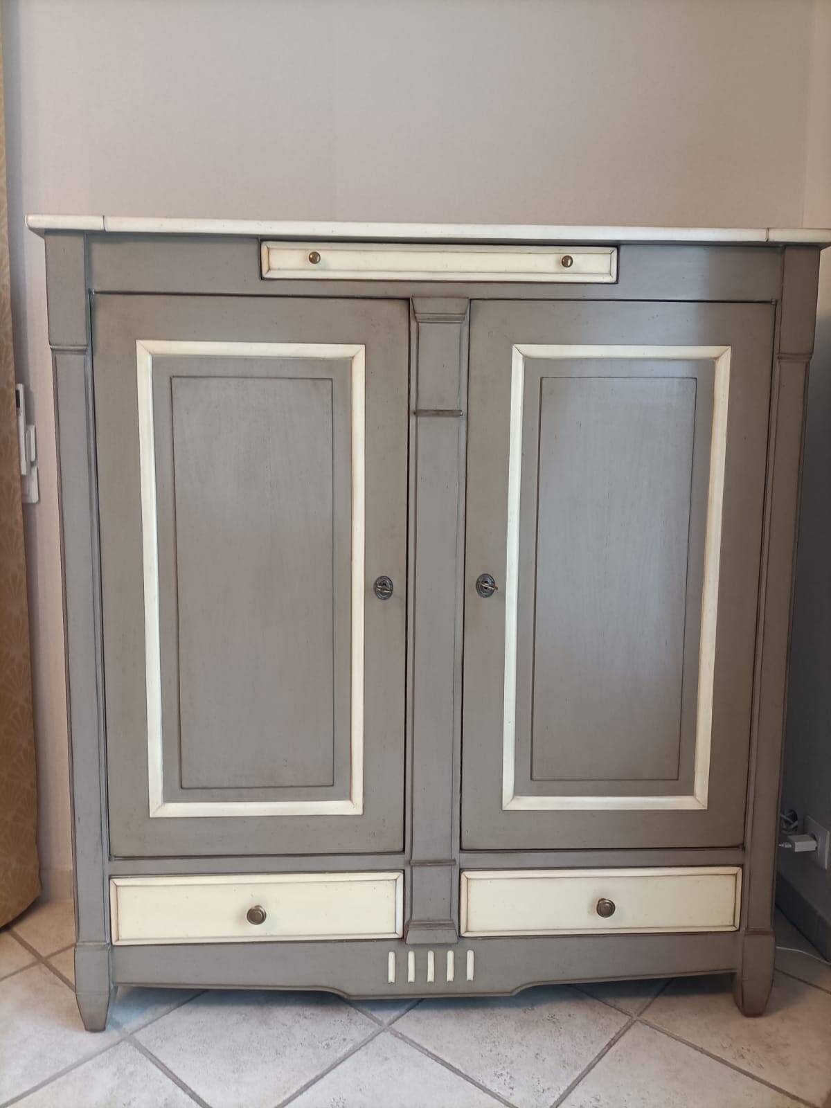 Vaisselier ou commode crozatier