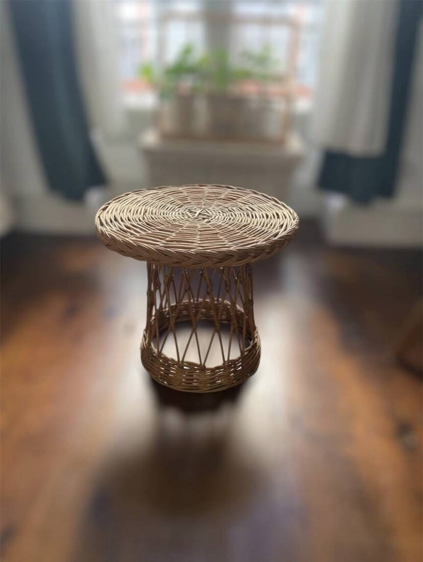 Vintage 1960s coffee table in woven wicker.