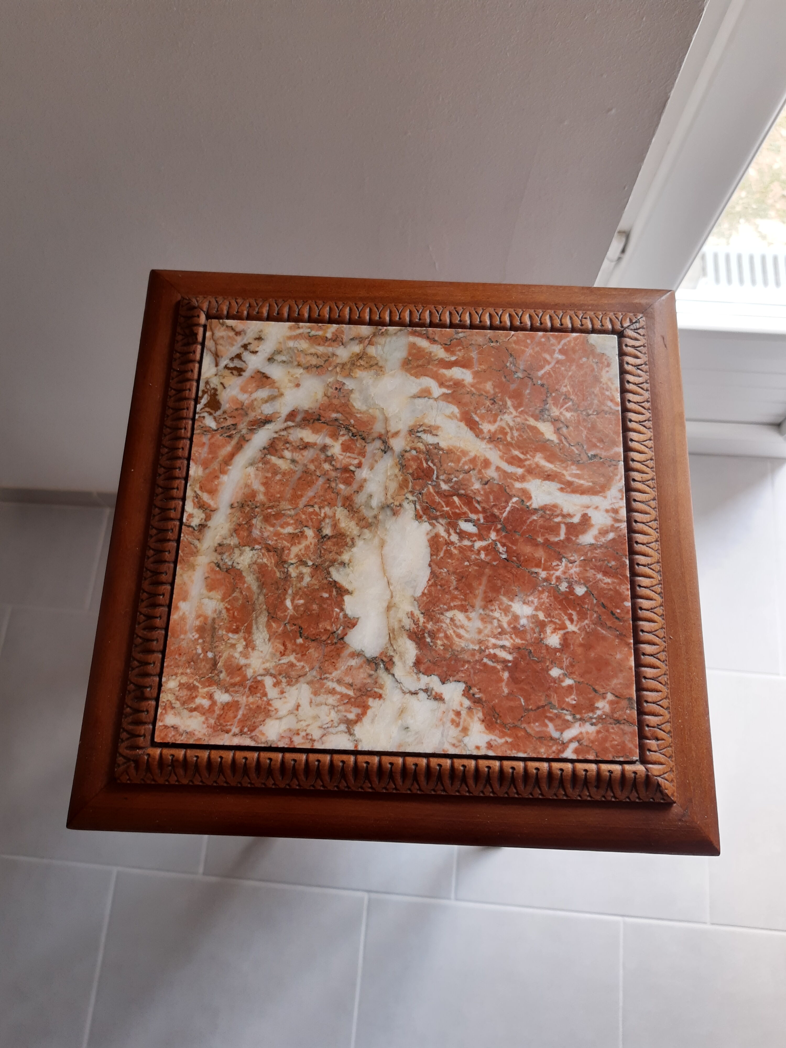 Art deco tray in marble side table