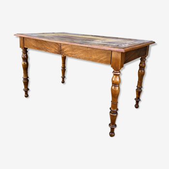 Flat desk of the Louis Philippe period in walnut