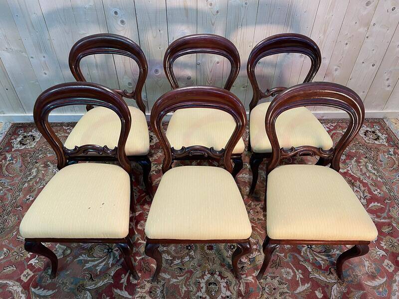 Set of 6 Louis XV mahogany chairs