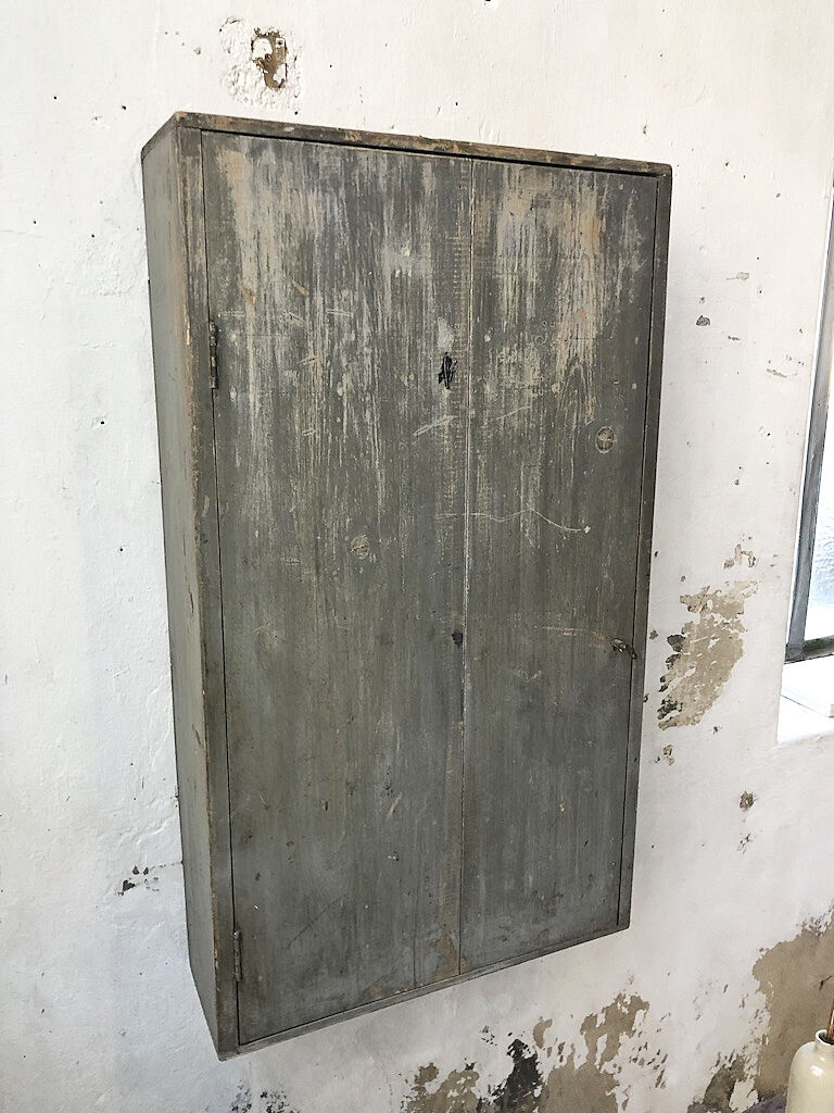 Wall craft furniture