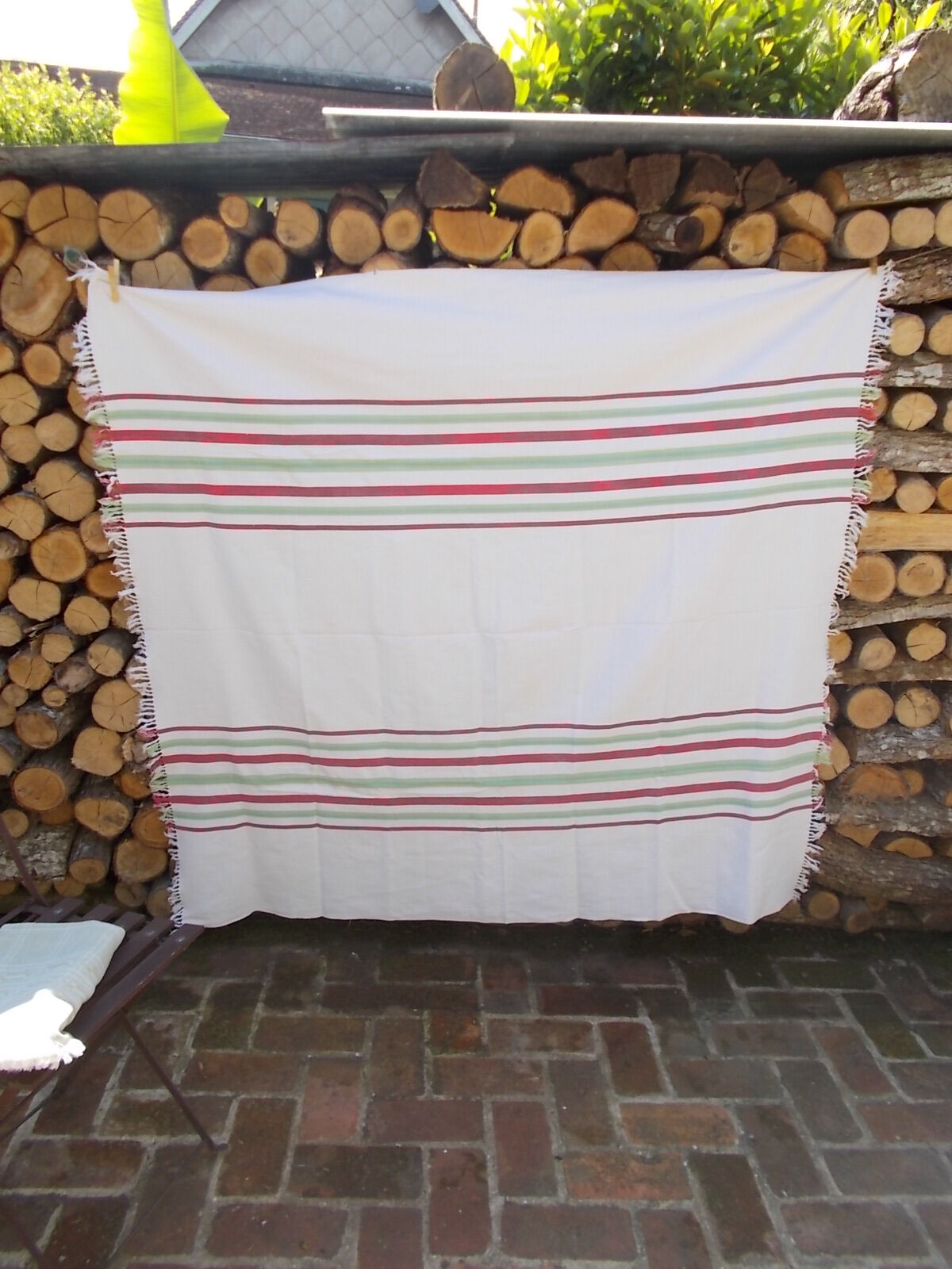 Basque vintage table