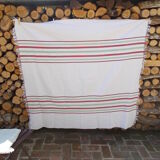 Basque vintage table