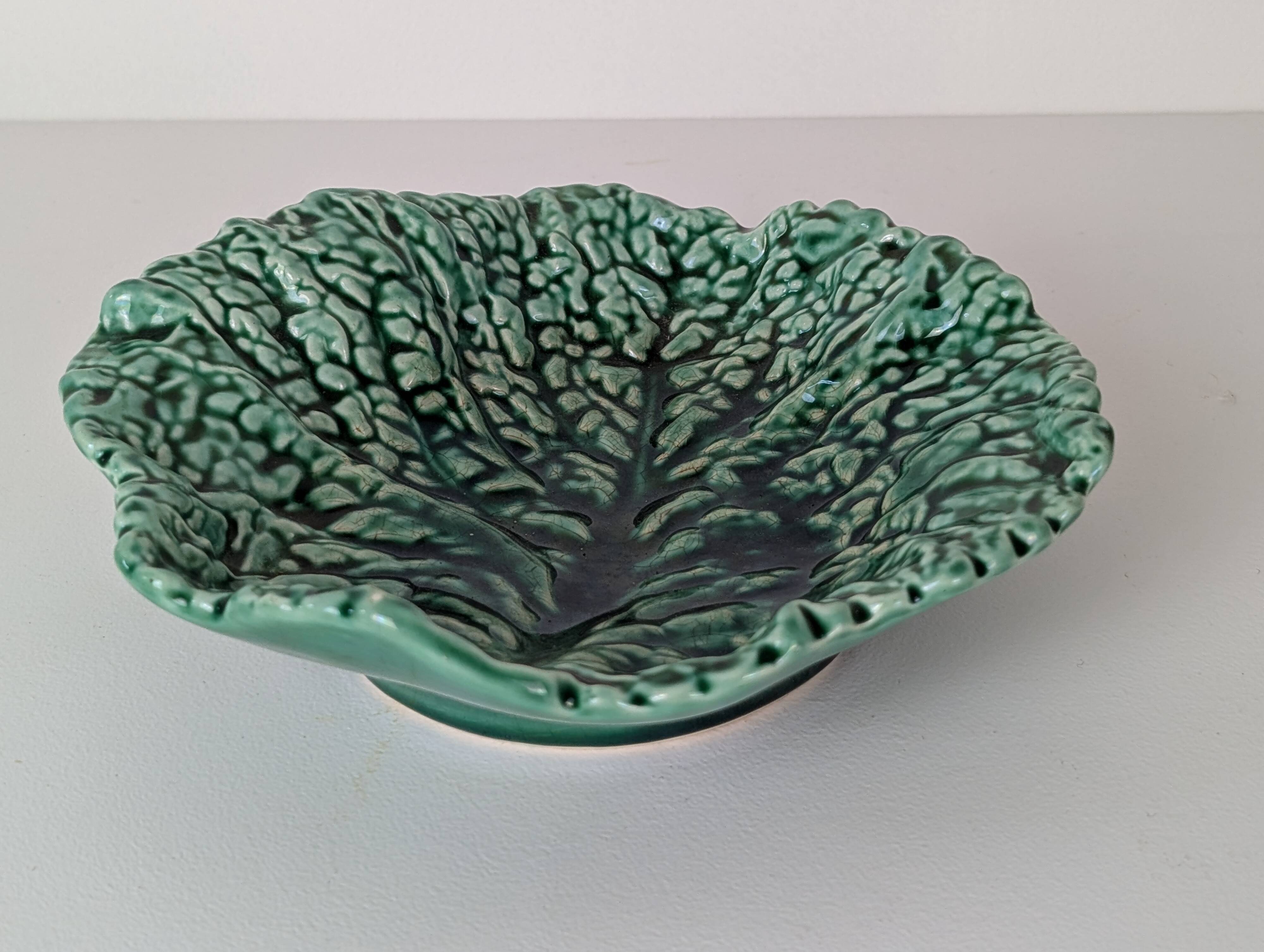 Cabbage leaf bowl