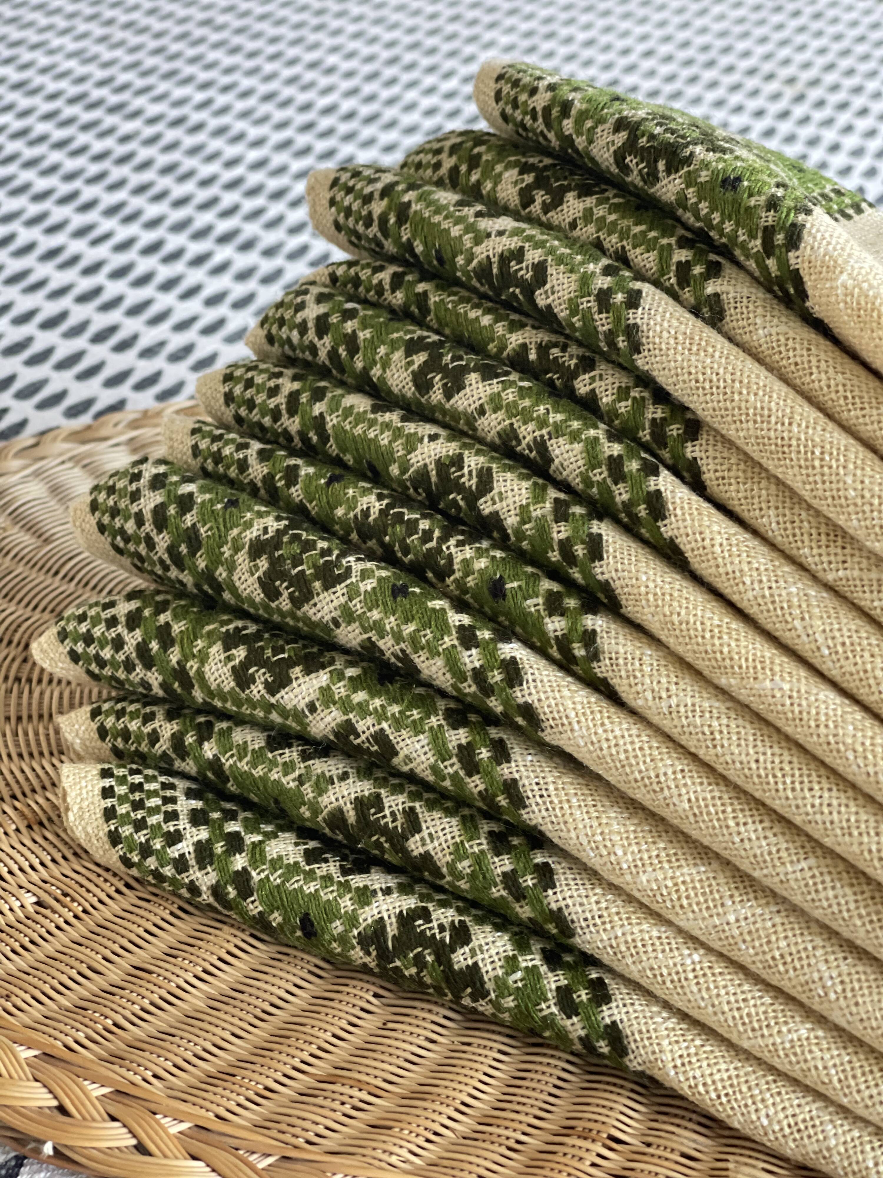 10 serviettes de table vintage 1970
