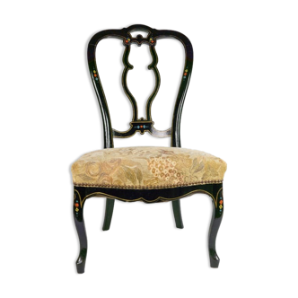 Chaise Napoléon 3 laqué noir et or avec motifs floraux France 3e quart du 20e siècle