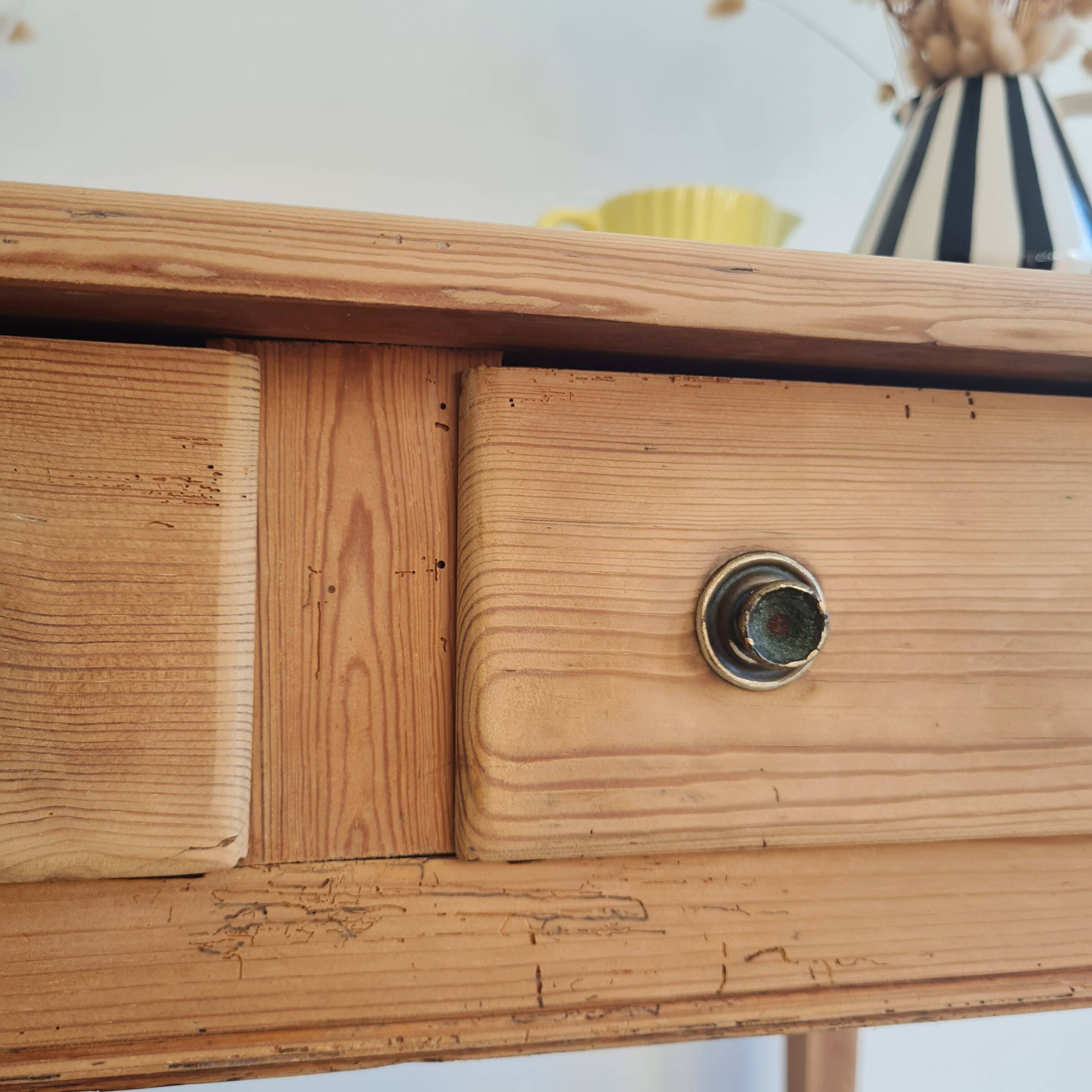 Old farmhouse table in raw wood - 2 drawers