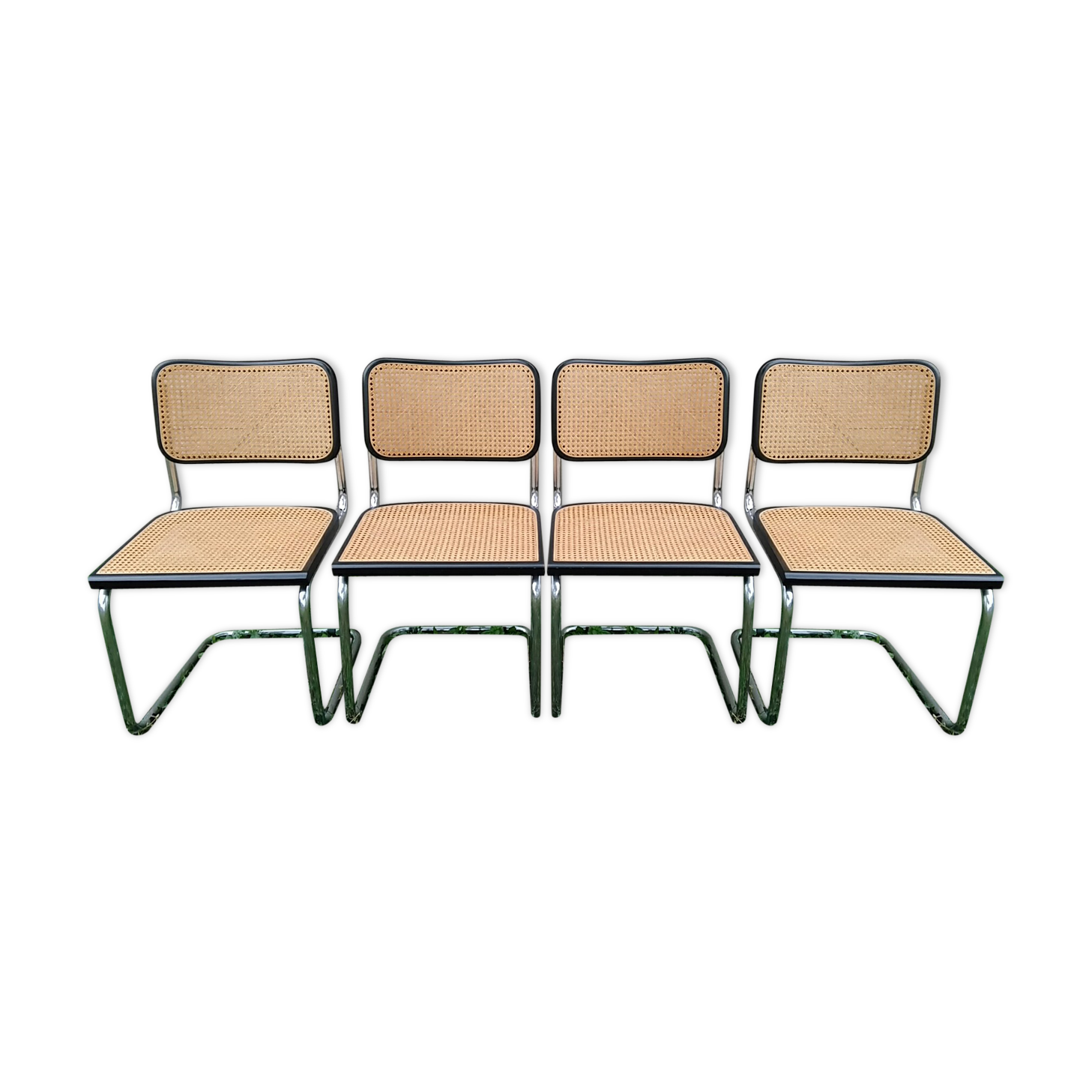 Suite de 4 chaises Marcel Breuer modèle B32
