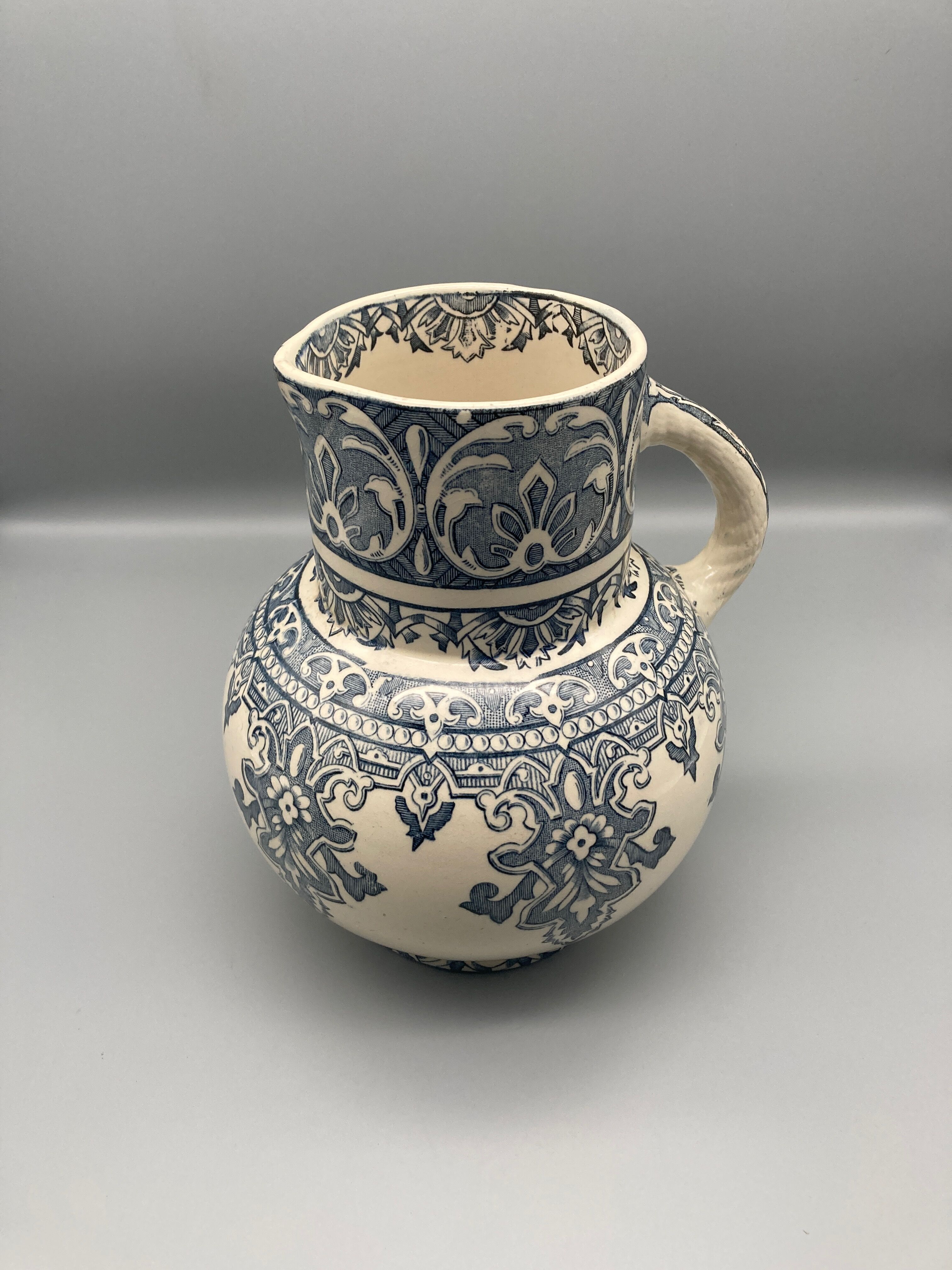 Toilet pitcher Terre de Fer Longchamps "Moorish"