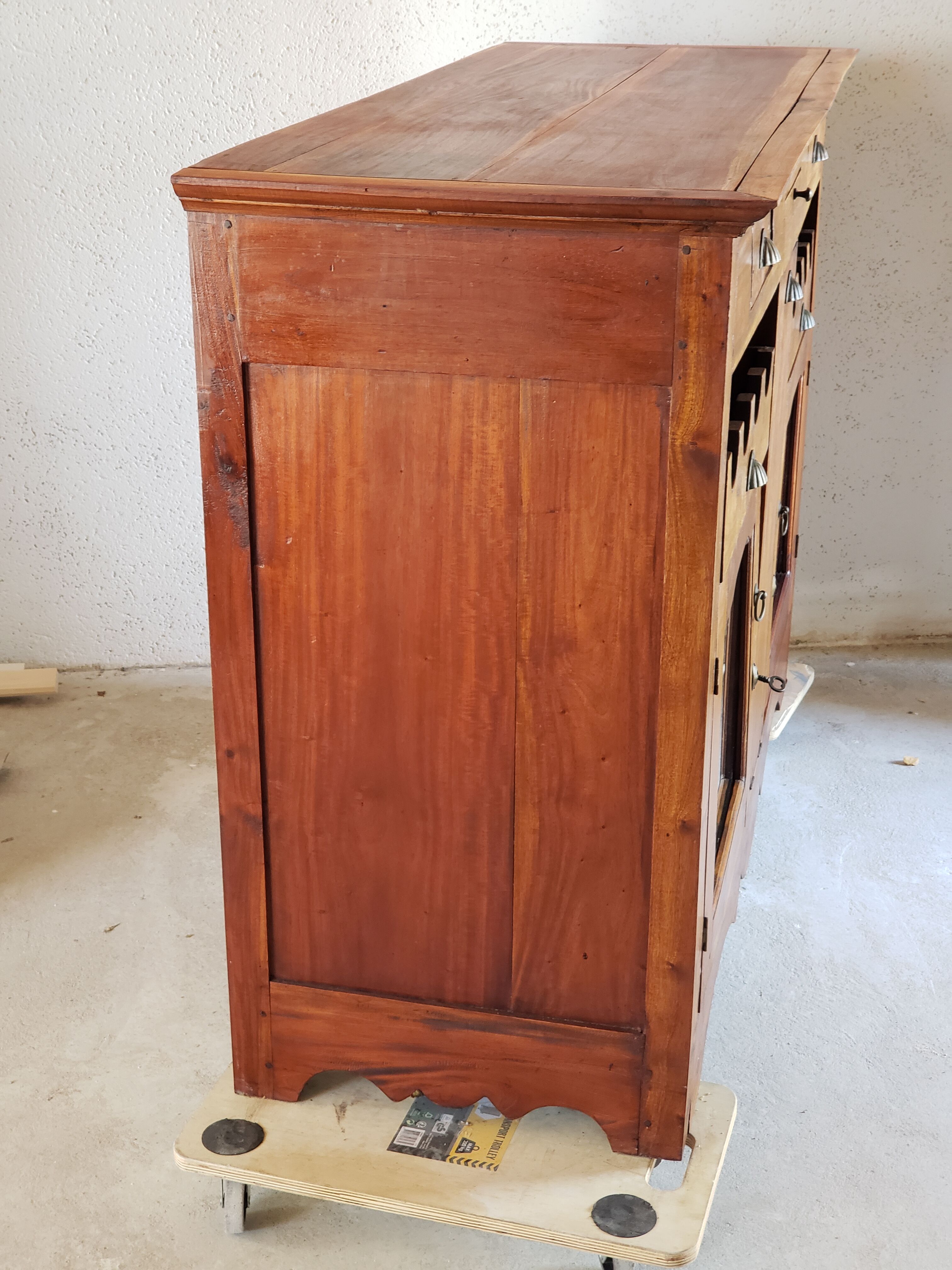 Farm kitchen furniture