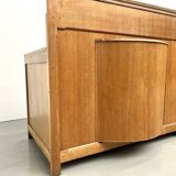 Large trading counter from the 80s