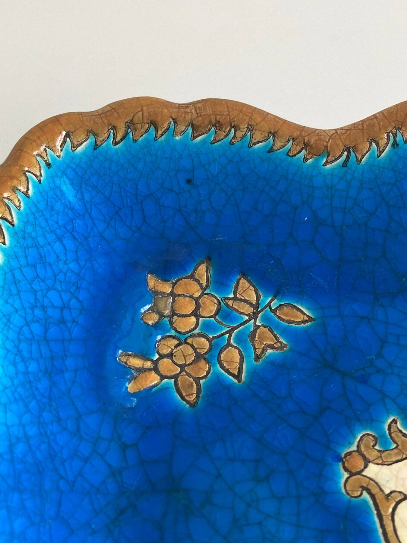 Decorative plate émaux longwy