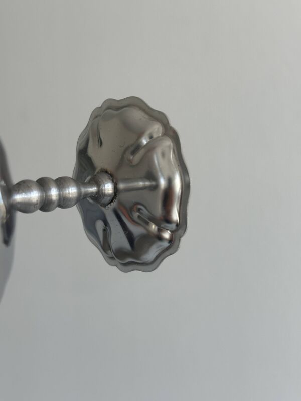 6 coupelles sur pied en inox