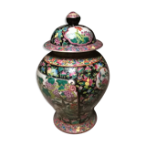 Chinese covered vase