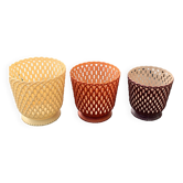 3 plastic pot covers, nesting