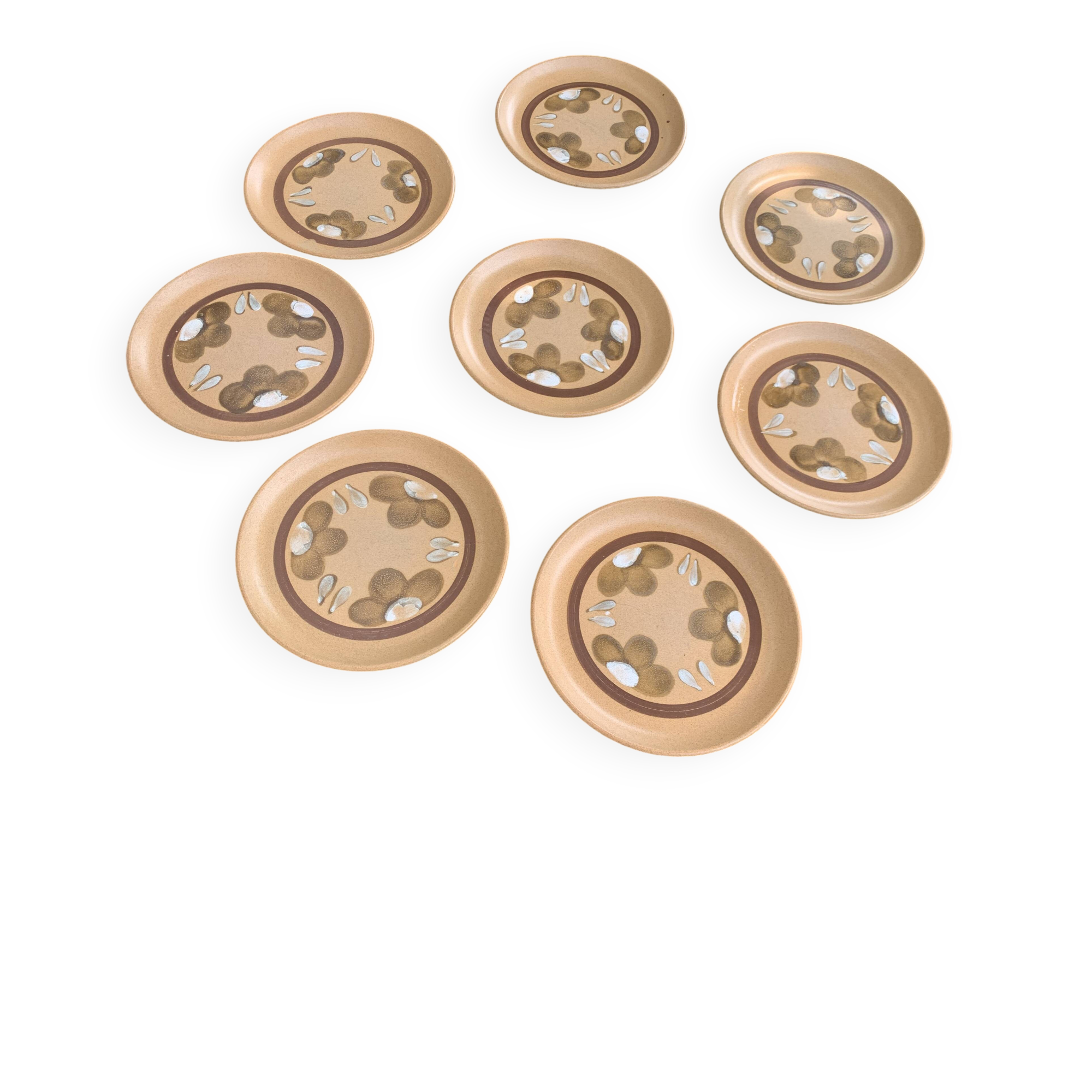 8 vintage Sarreguemines stoneware flower pattern dinner plates, France