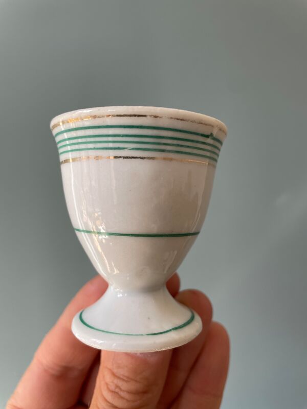 Lot de 13 coquetiers anciens sur pied