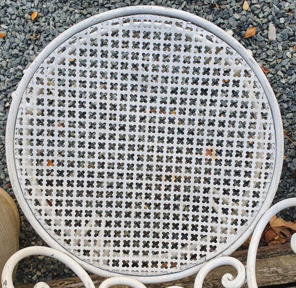 Chaise de jardin en fer forgé