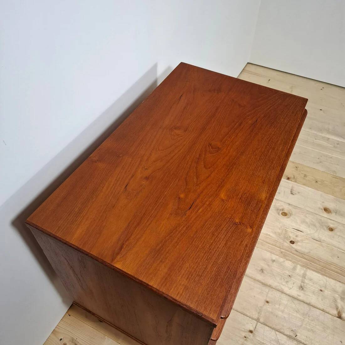 Danish mid-century modern teak chest of drawers with three drawers – 1960s