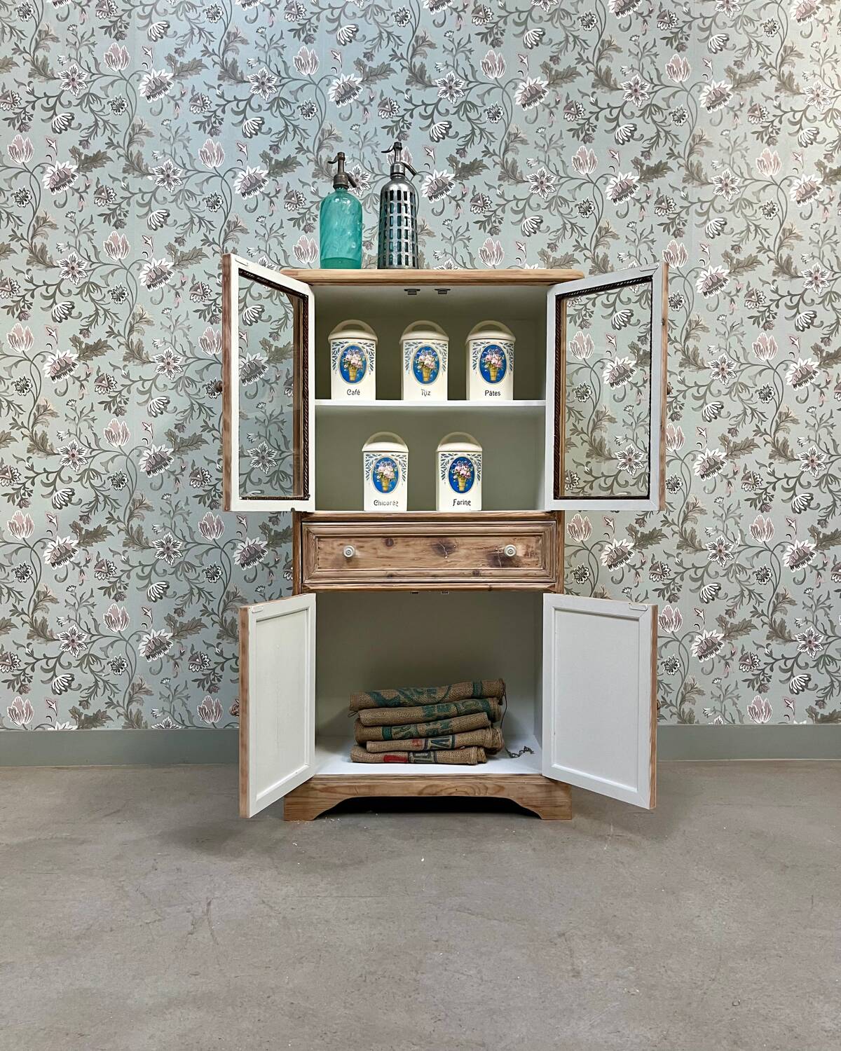 Petite vitrine (rénovée)