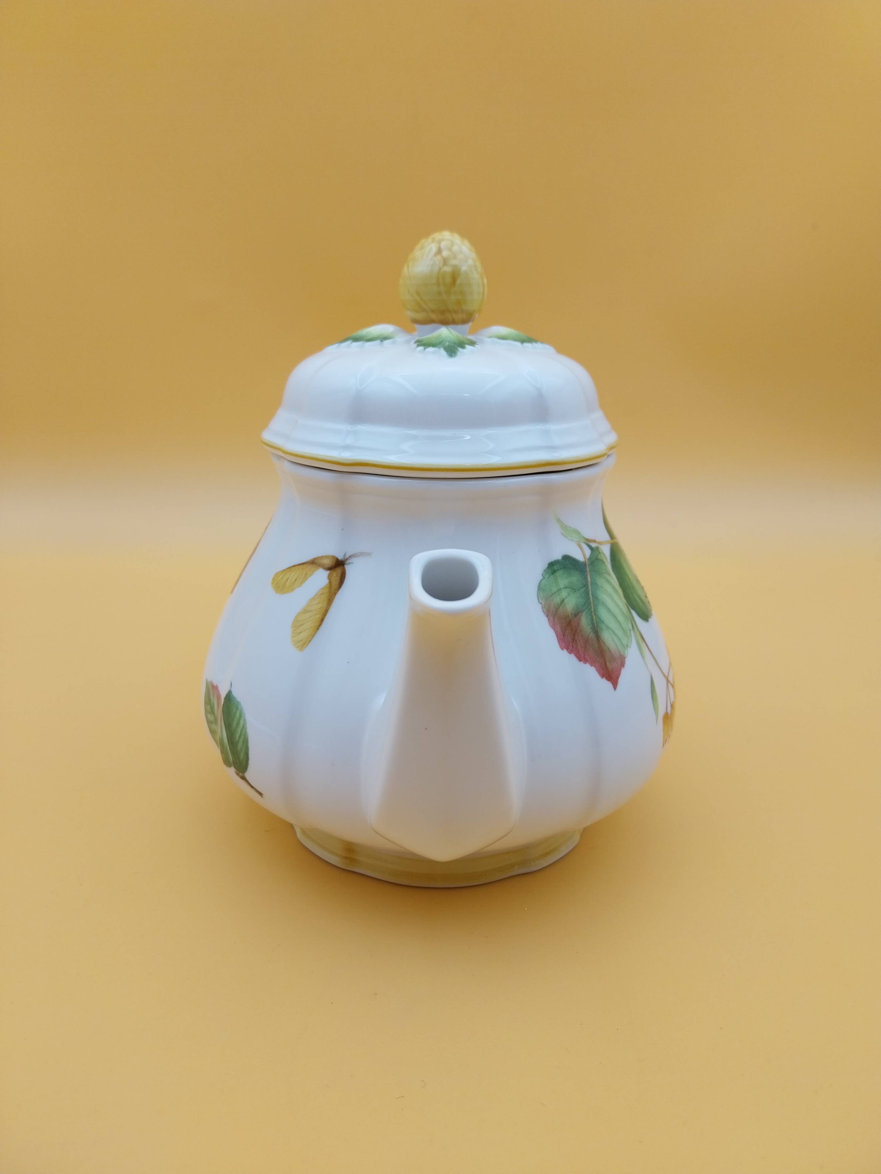 Villeroy Boch Parland teapot