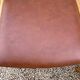 Paire de chaises vintage bois et Skaï