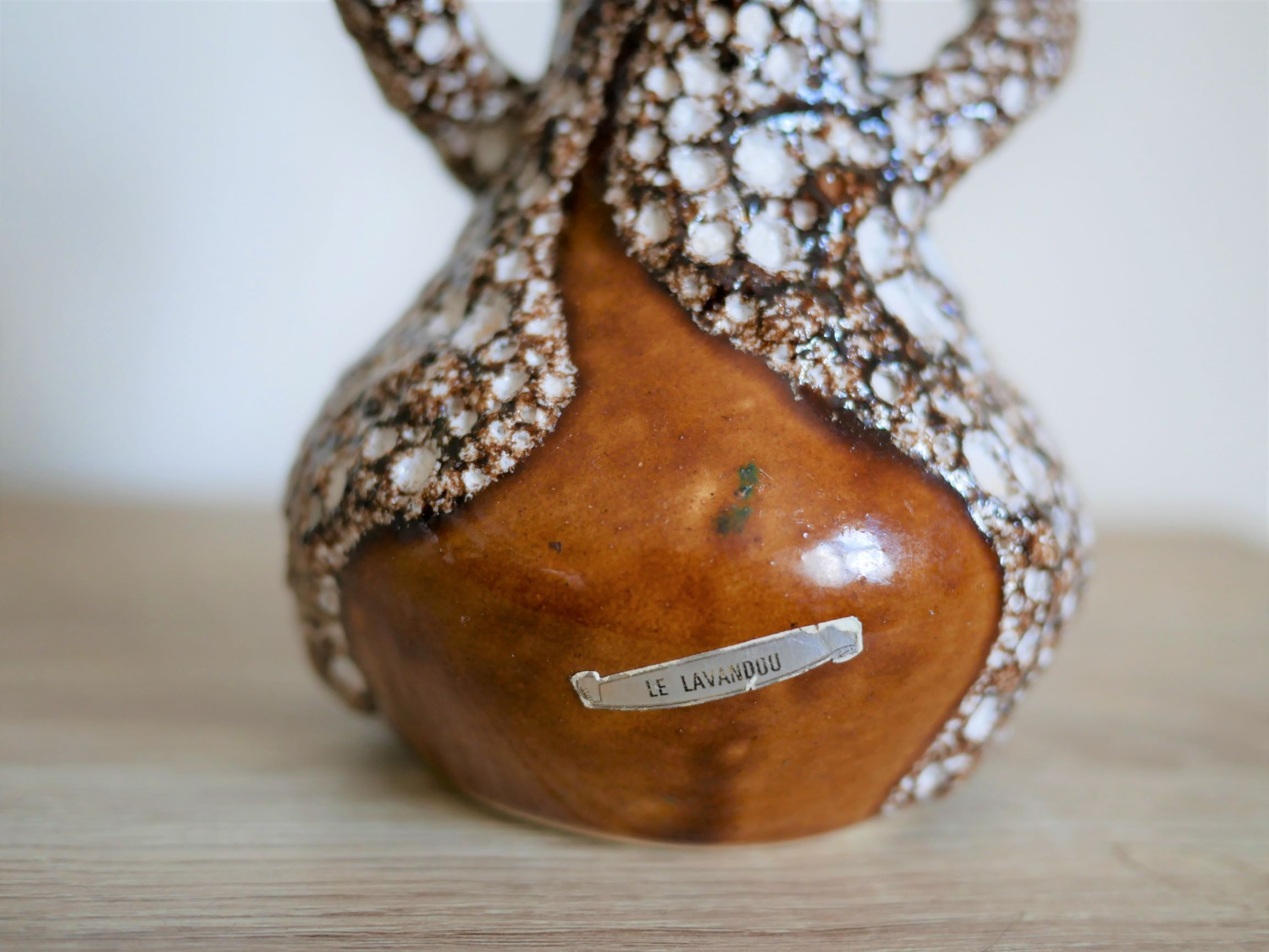 Vase Vallauris vintage brown-white