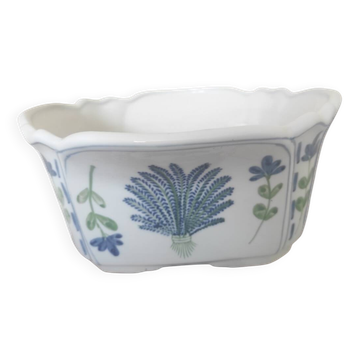 Ceramic planter