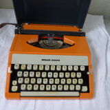 Typewriter Madi 2000 1970