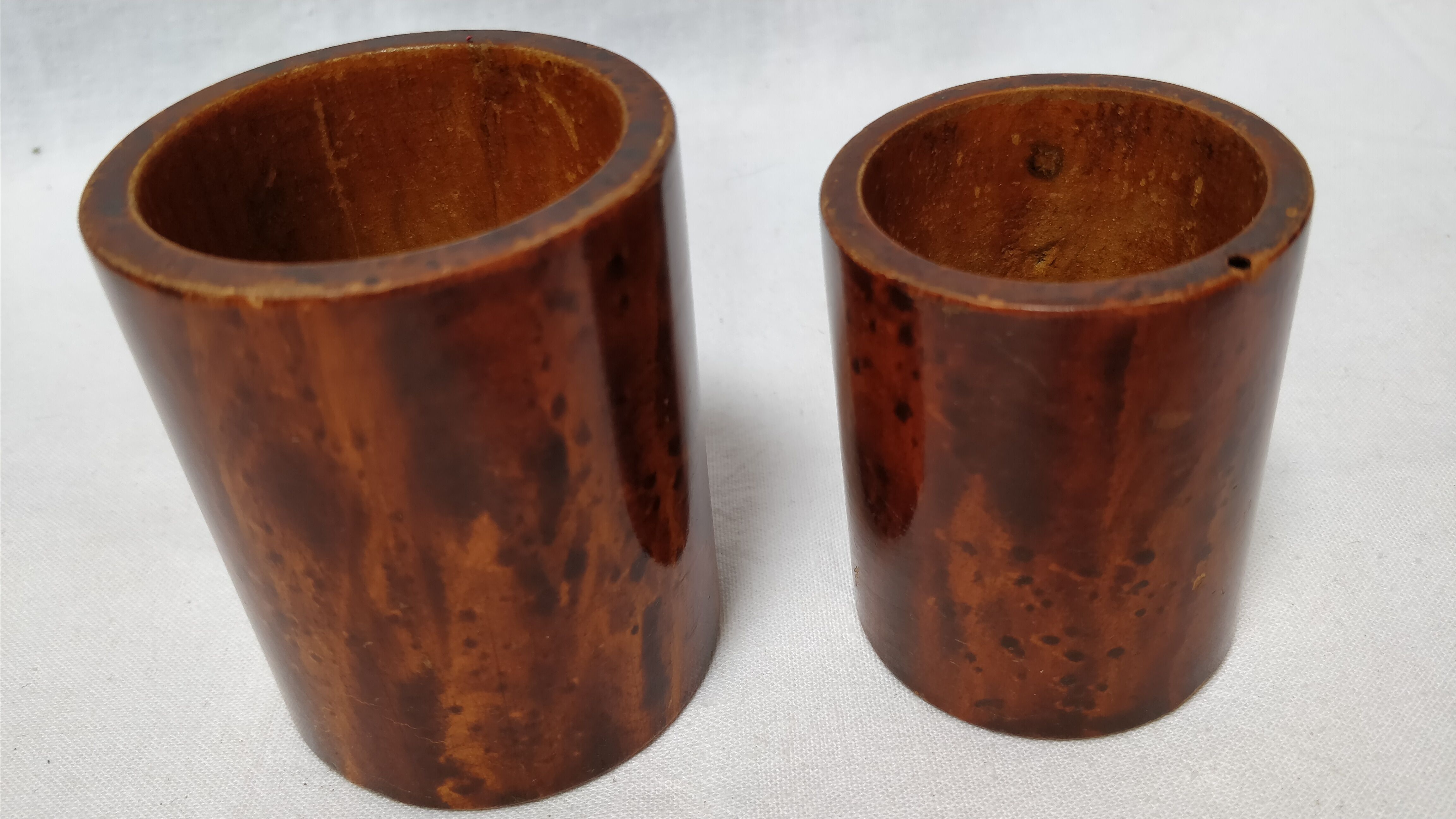 Plateau et pots en bois
