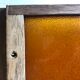 Plateau bois et verre granité couleur ambre