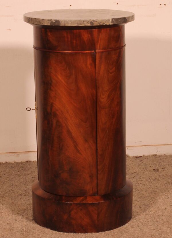 grand Chevet Somno en acajou flammé d’époque Empire.