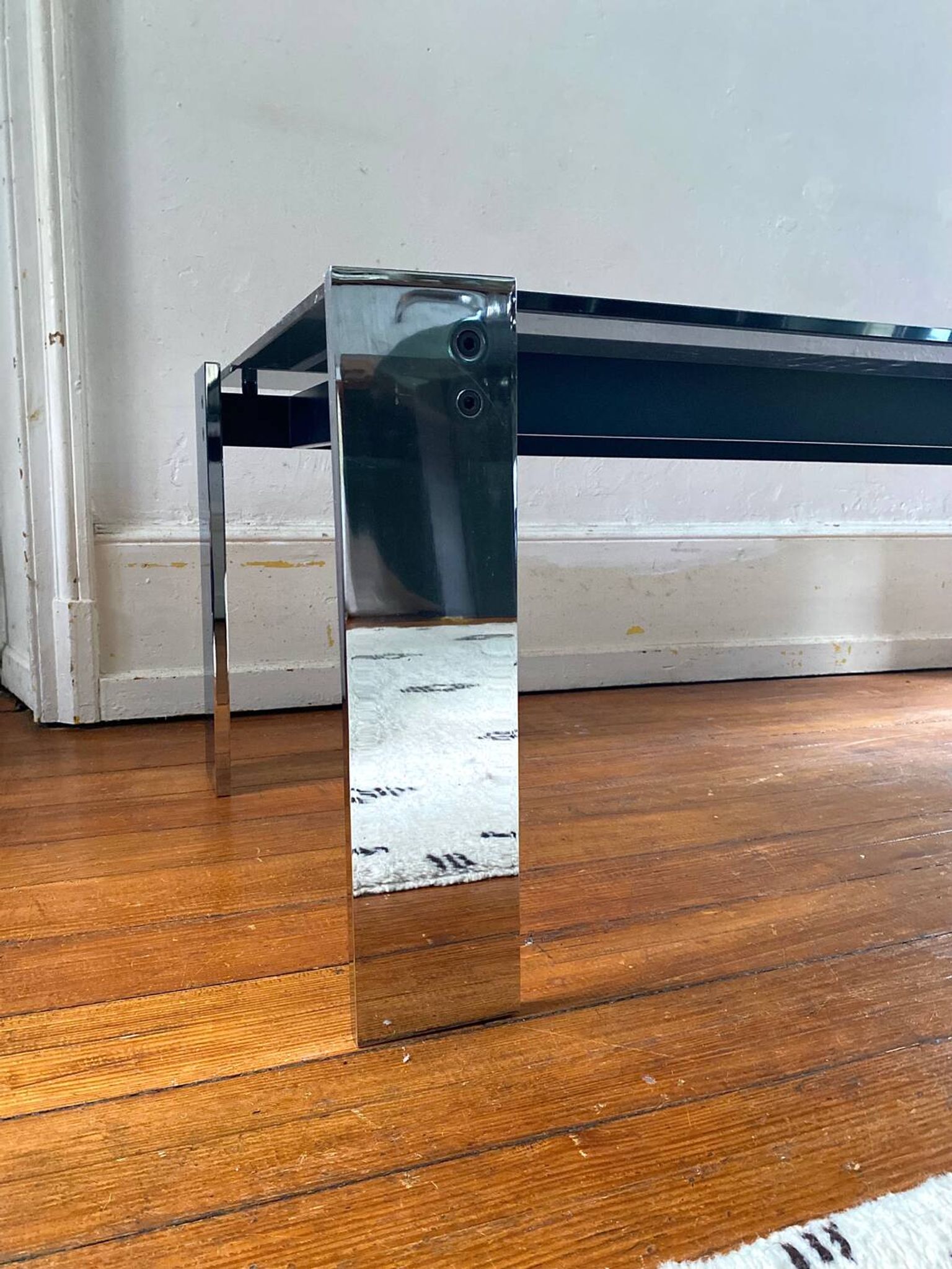 Table basse rectangulaire Italienne en verre fumé vintage 1970