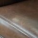 Fauteuil club Chesterfield en cuir de vachette marron de style anglais