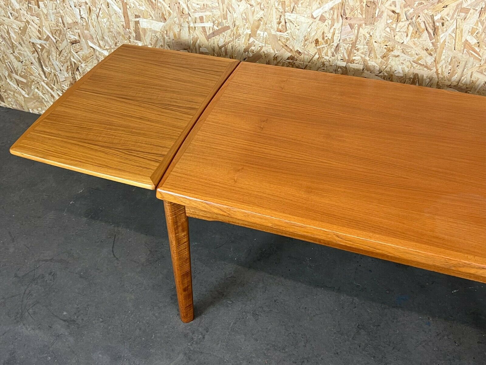 Teak coffee table 60/70