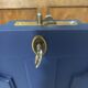 Coffre siège en bleu denim avec assise