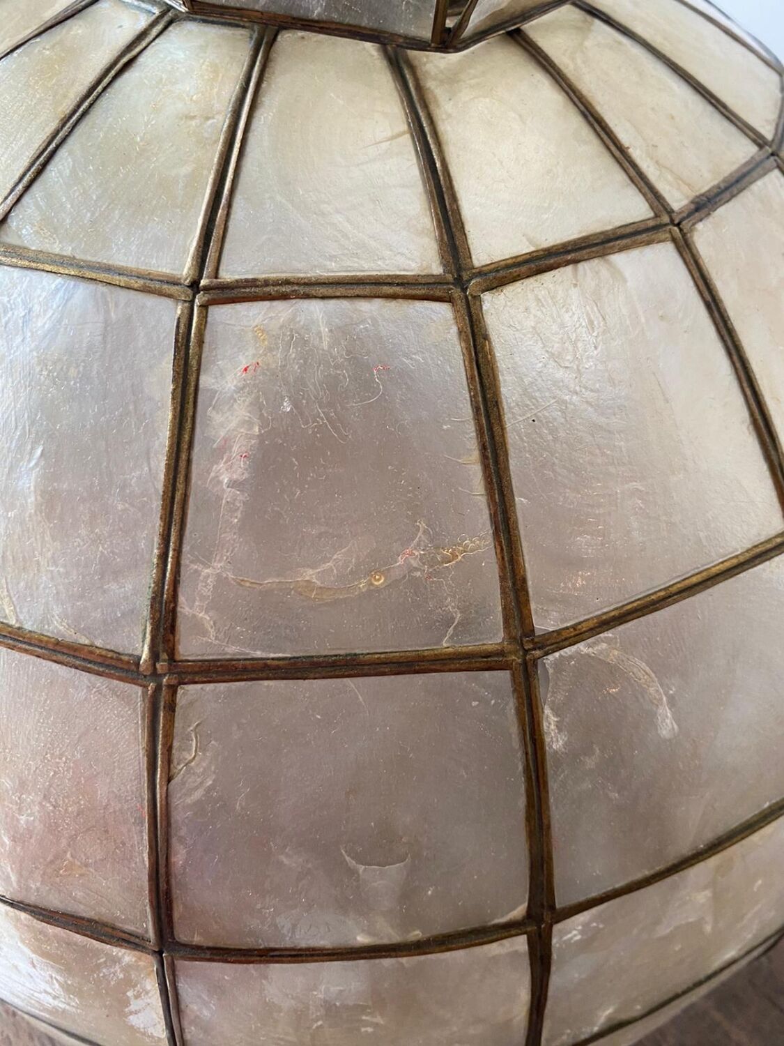 Lustre suspension nacre et laiton