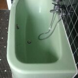 Antique vintage bathtub year 70
