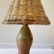 Lampe artisanale en grès emaillé vintage et rotin