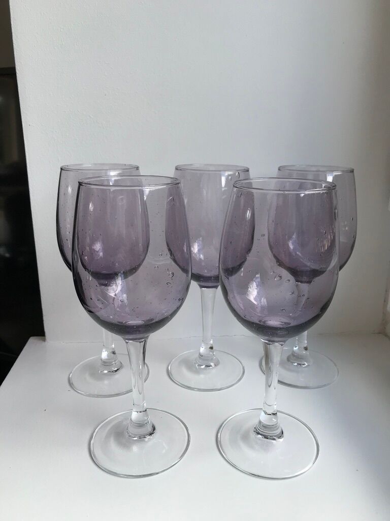 set of 5 wine glasses in purple bubble glass 70s