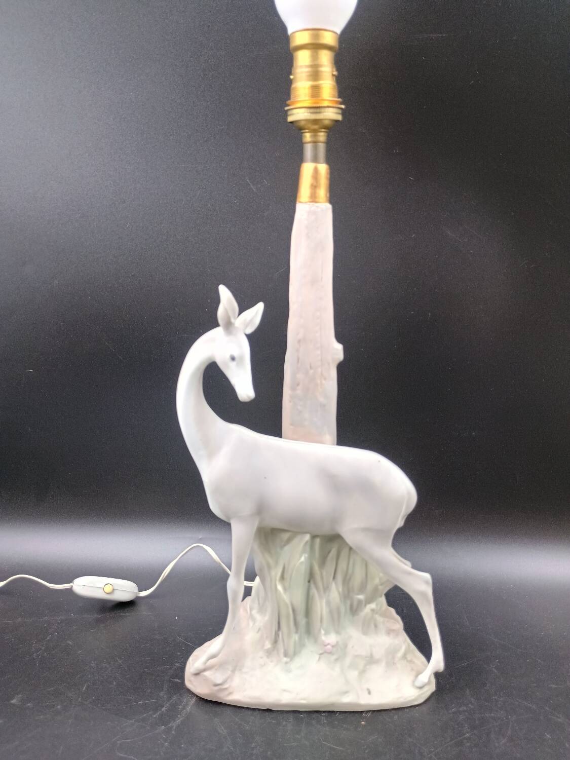 VERY RARE Biche LLADRO Spain Porcelain Table Lamp circa 1970