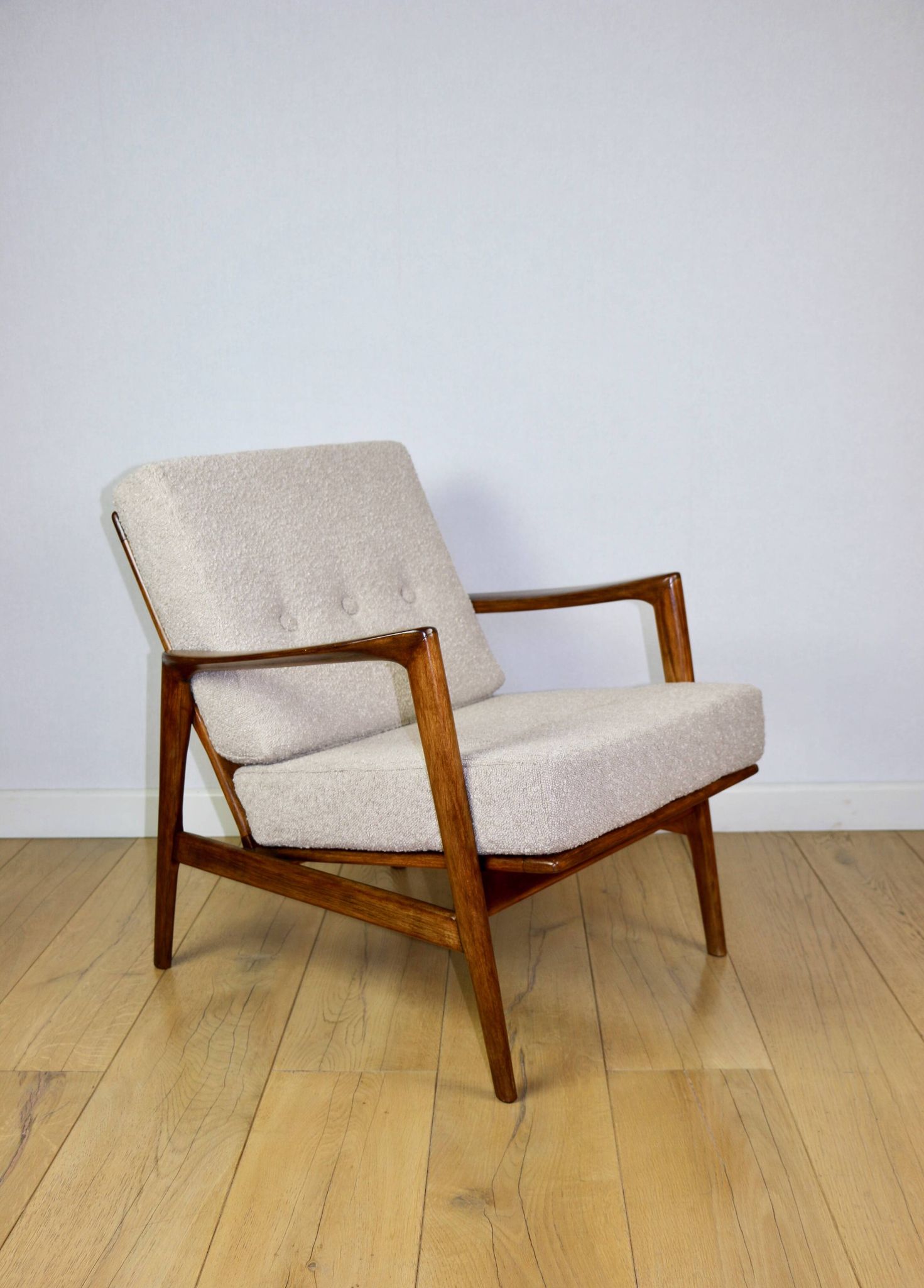 PRL armchair "Stefan" wooden beech vintage beige boucle - darker wood