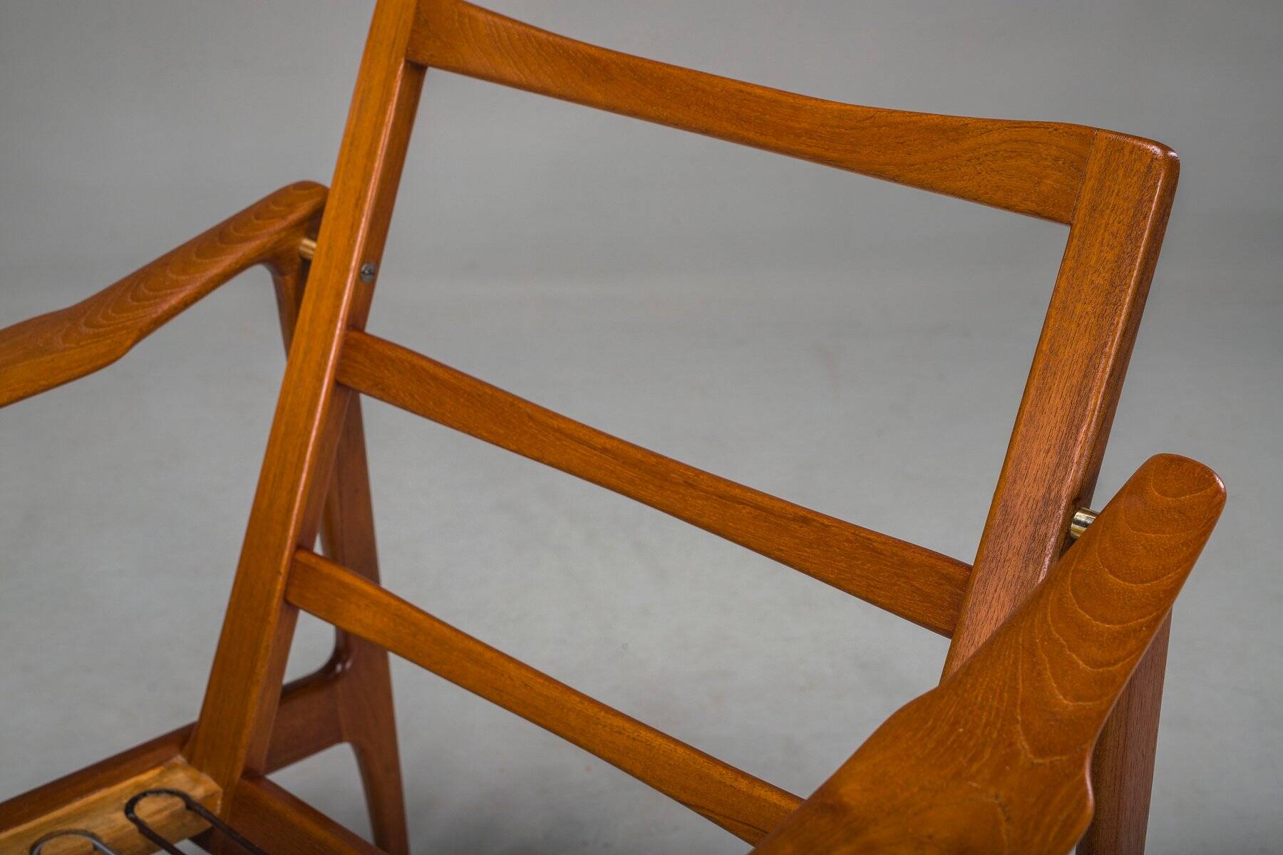 Chaise longue danoise du milieu du siècle en teck attribuée à Ib Kofod-Larsen, années 1960