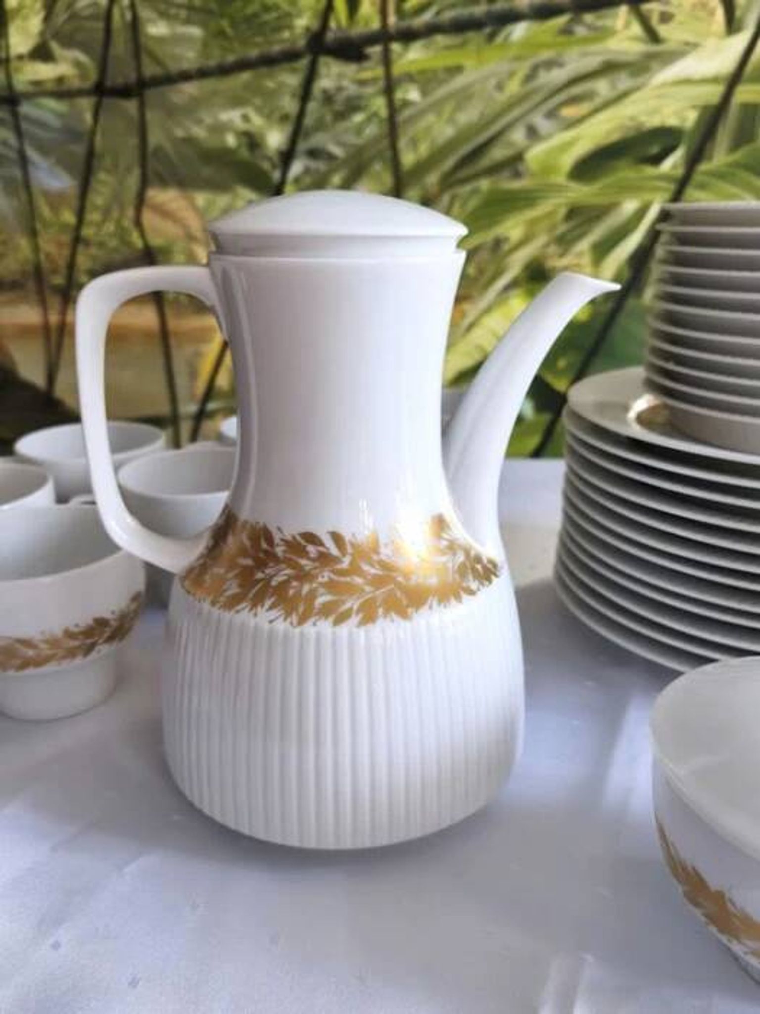 Tapio Wirkkala for Rosenthal Studio-Line “Modulation” porcelain coffee and dessert service, Germany 1970s, 39 pieces
