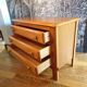 Commode en orme 1970-80 3 tiroirs