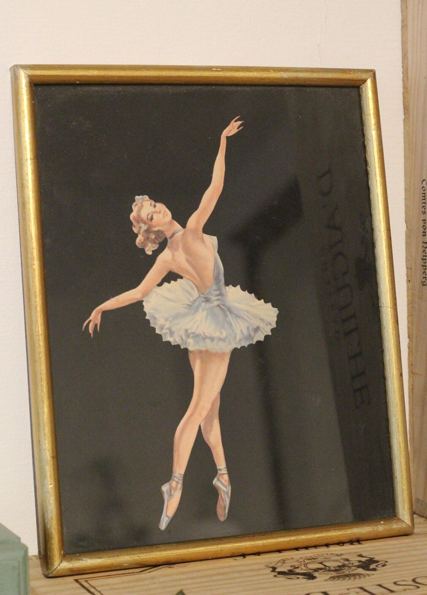 Two ballerinas, silhouettes of dancers, collages vintage under gold frame