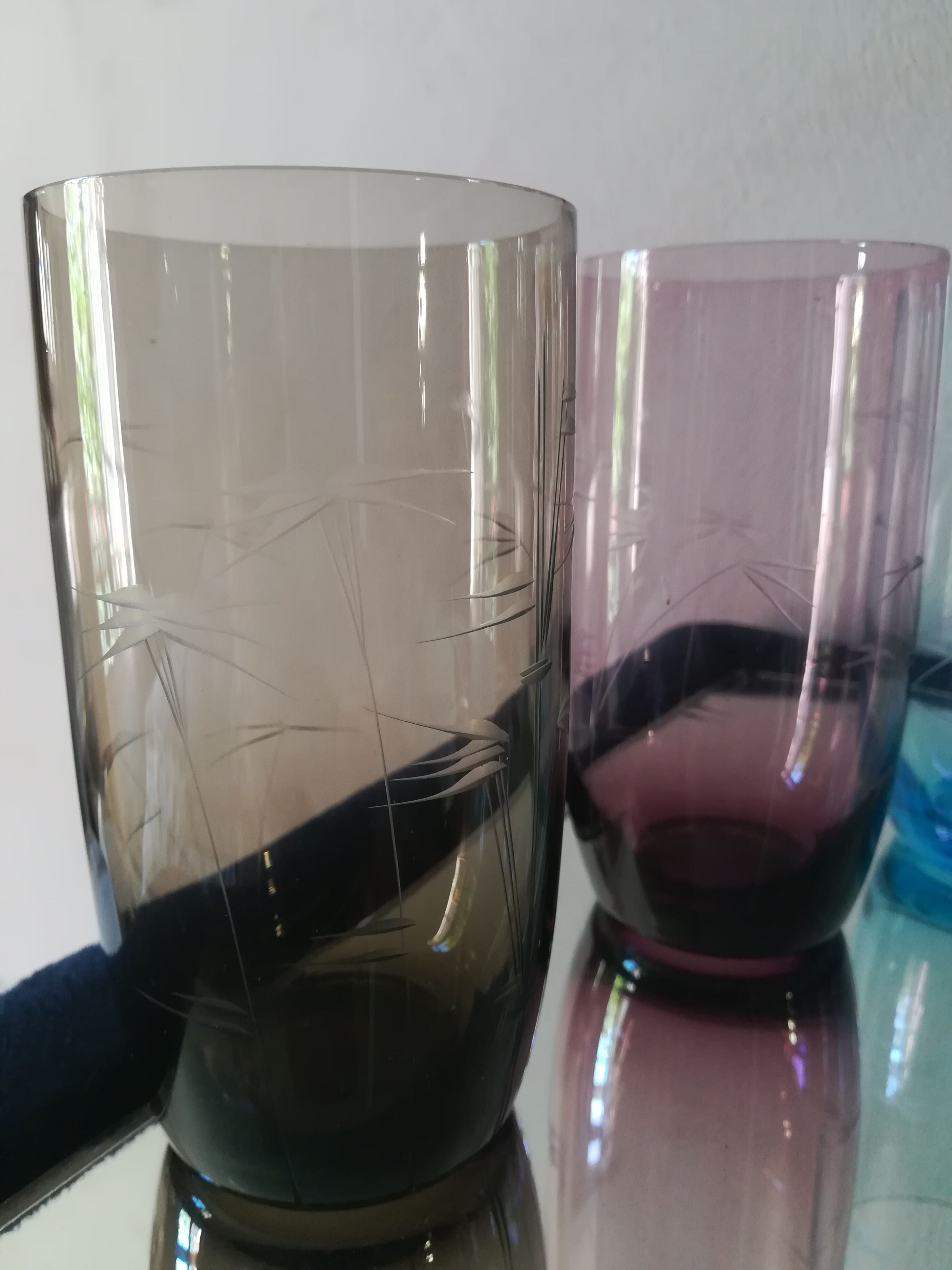Set of 6 50s colored water glasses