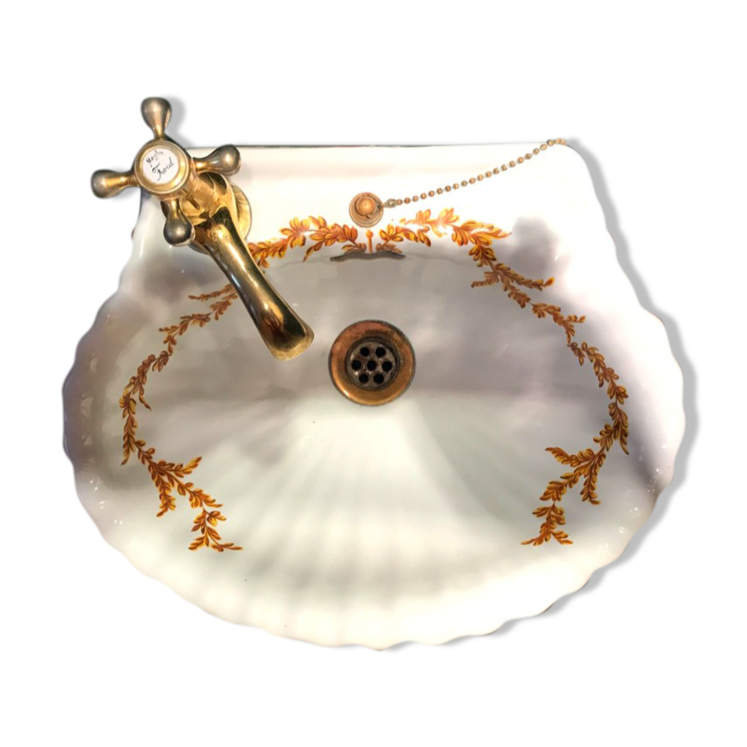 VINTAGE SHELL WASHBASIN SET PORCELAIN OF PARIS SHELVES BASIN AND TOWEL RACK