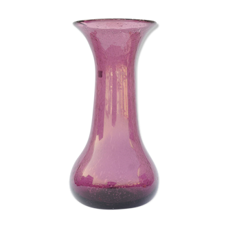 Vase en verre violet